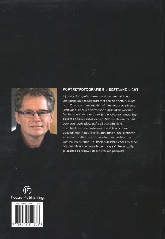 Portretfotografie I bij bestaand licht achterkant