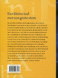Een kleine taal met een grote stem achterkant