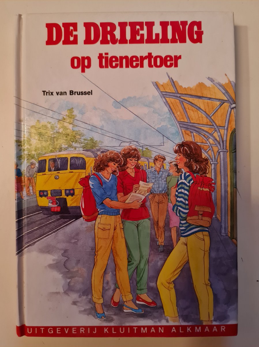 boekenbalie_9789020661965_cover Drieling, de. op tienertoer