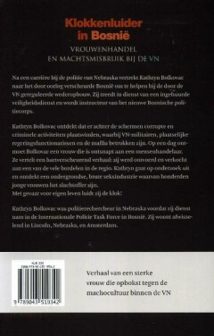 Klokkenluider in Bosnië achterkant