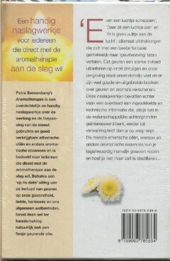 AROMATHERAPIE MET FLESJE OLIE achterkant