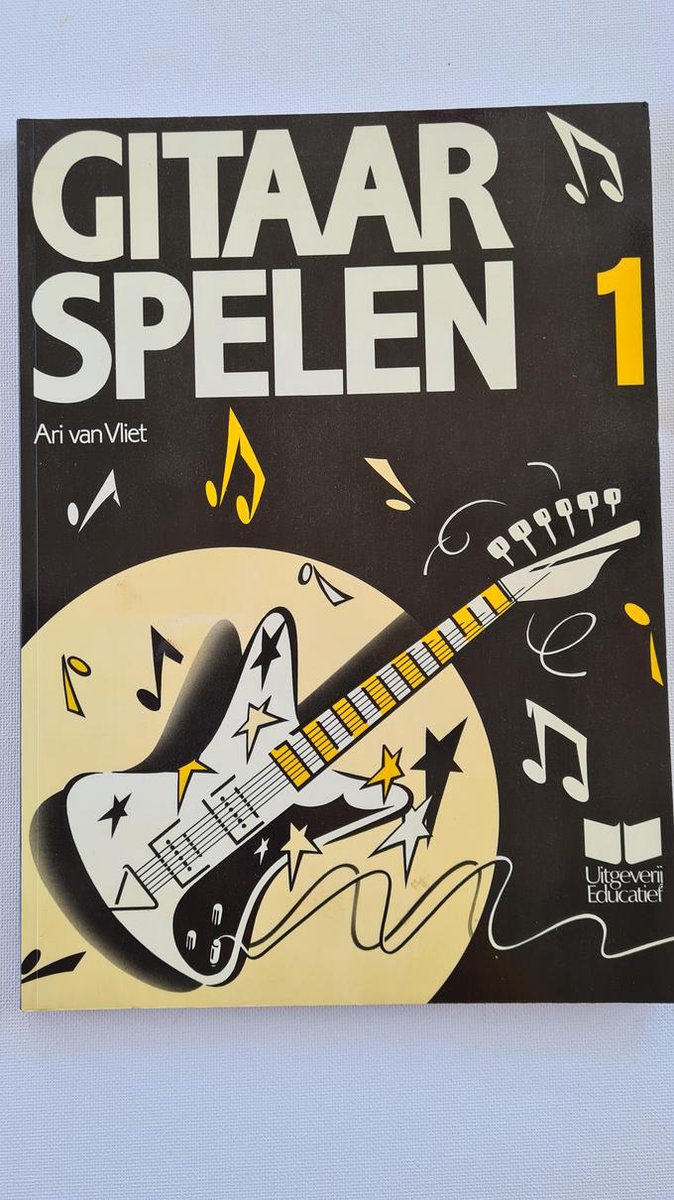 Vliet Gitaar Spelen 1 thumbnail