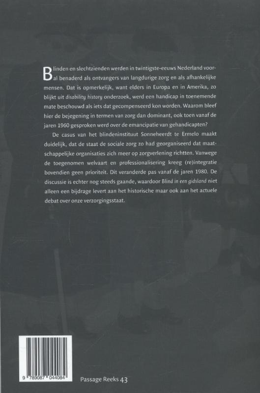Blind in een gidsland / Passage-reeks / 43 Blind in een gidsland / Passage-reeks / 43 achterkant
