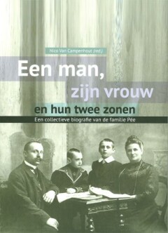 Een man, zijn vrouw en hun twee zonen